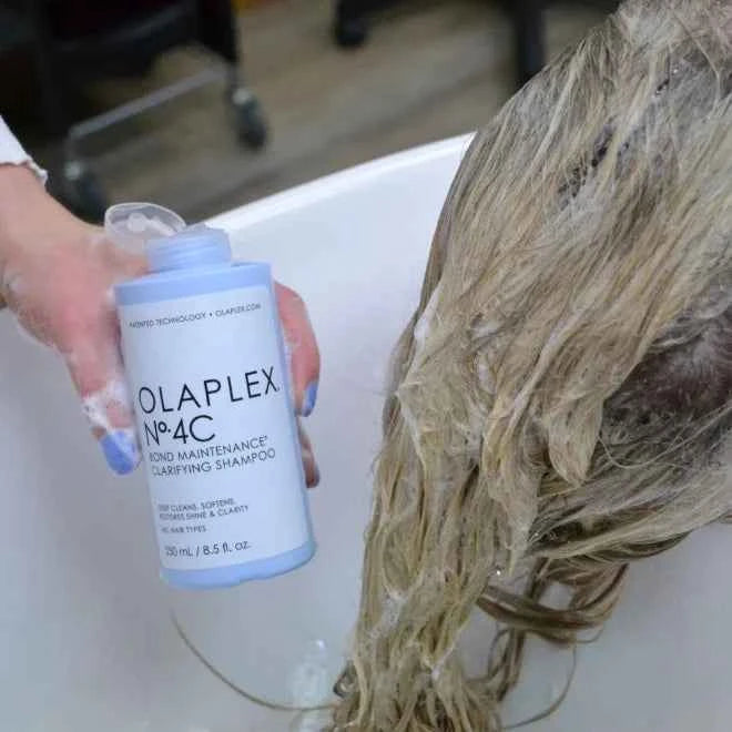 Olaplex No.4C Bond Maintenance Clarifying Shampoo 250ml - Dream Beauty